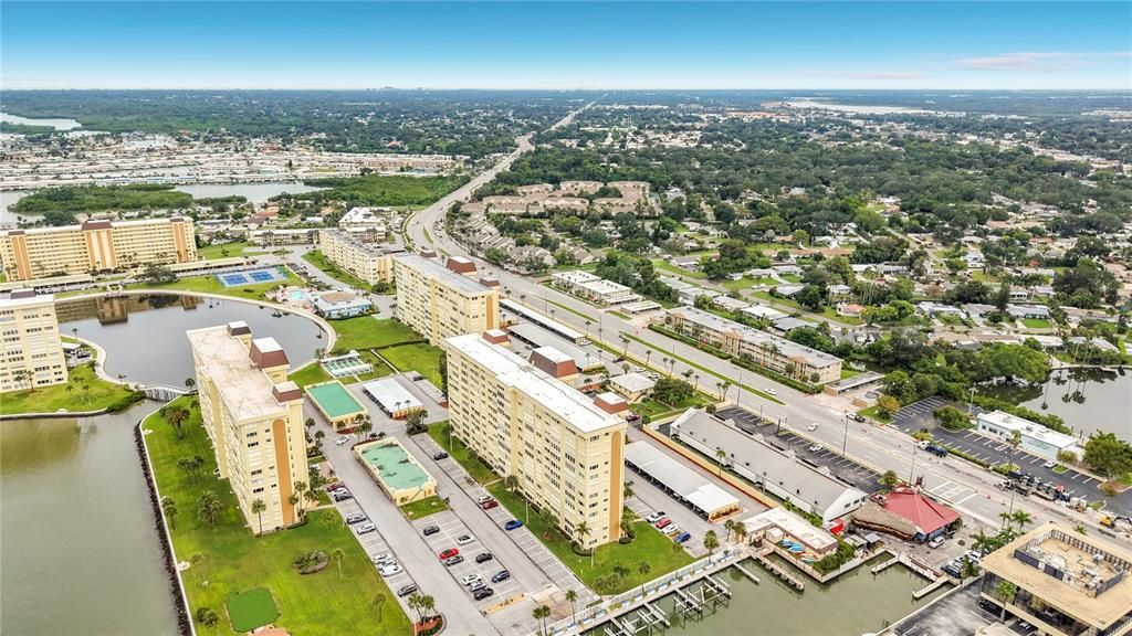 На продажу: $227,999 (2 спален, 2 ванн, 1100 Квадратных фут)