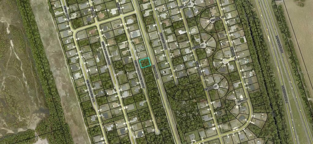 На продажу: $72,000 (0.23 acres)