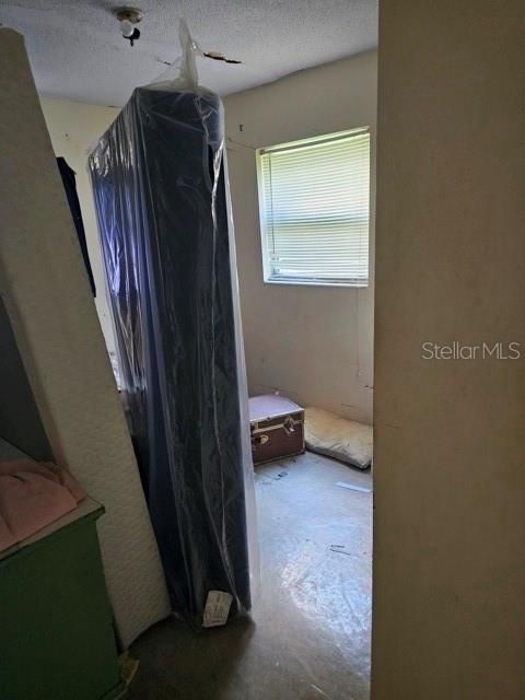 For Sale: $100,000 (4 beds, 1 baths, 1296 Square Feet)