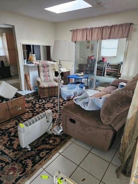 For Sale: $100,000 (4 beds, 1 baths, 1296 Square Feet)