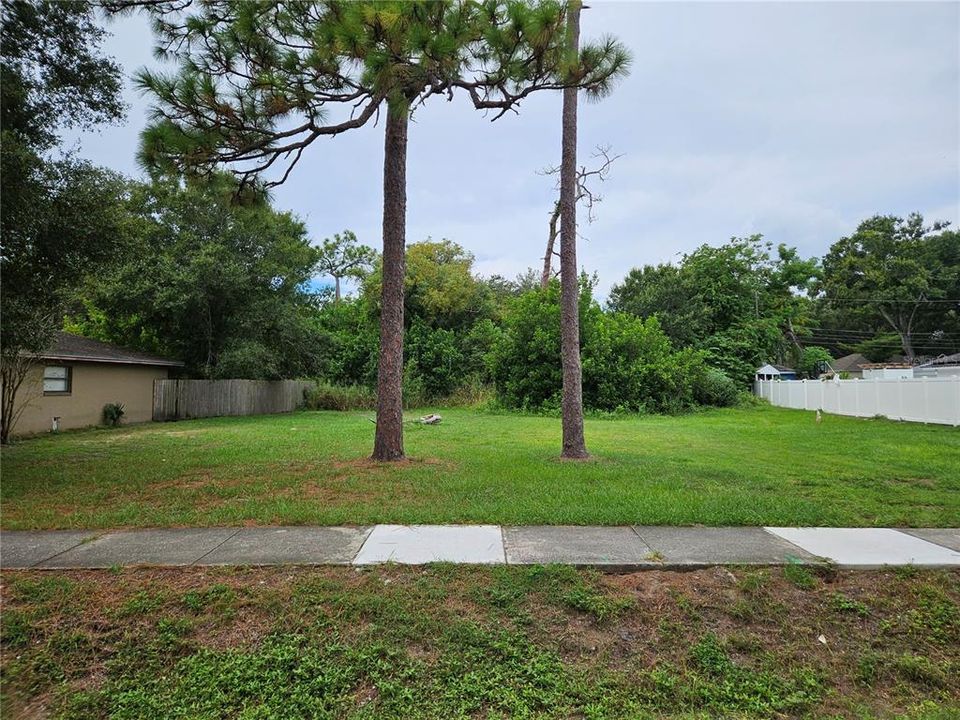 En Venta: $220,000 (0.30 acres)