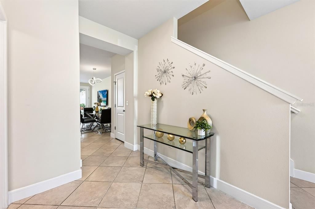 For Sale: $399,900 (4 beds, 3 baths, 1809 Square Feet)