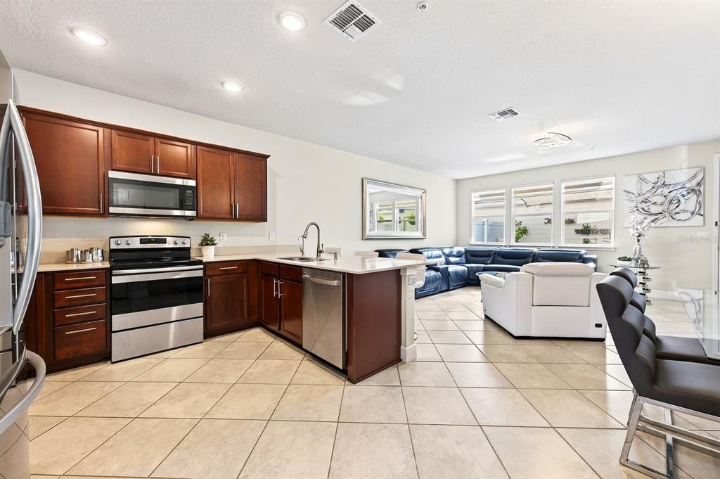 For Sale: $399,900 (4 beds, 3 baths, 1809 Square Feet)