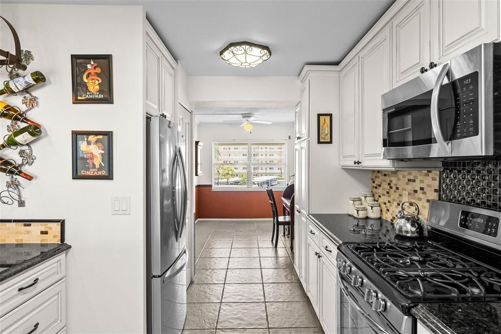 En Venta: $560,000 (2 camas, 2 baños, 1295 Pies cuadrados)