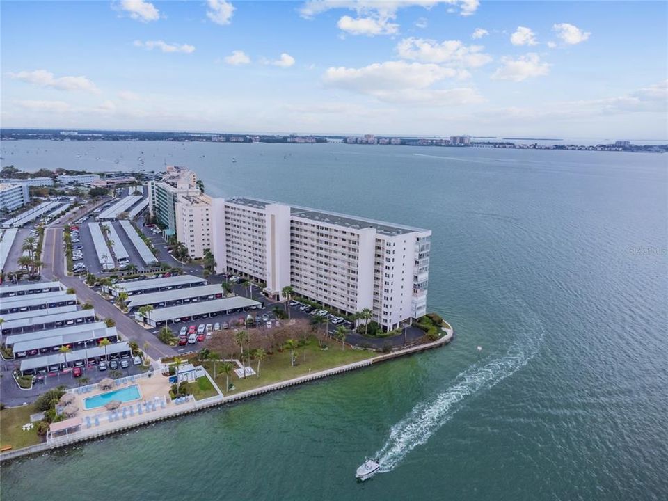 En Venta: $560,000 (2 camas, 2 baños, 1295 Pies cuadrados)