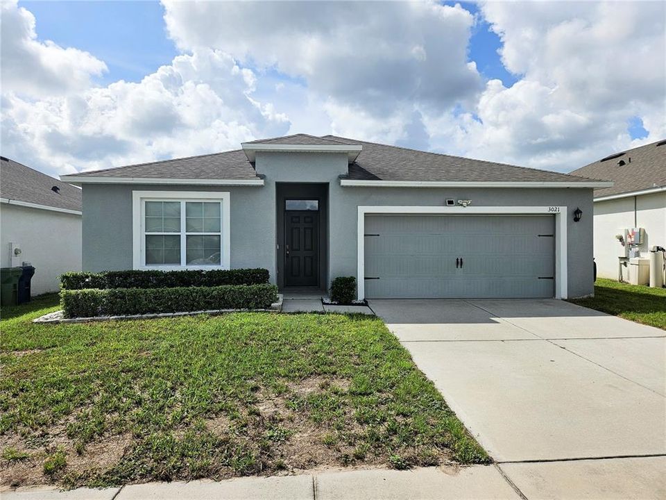 For Rent: $2,000 (4 beds, 2 baths, 1851 Square Feet)