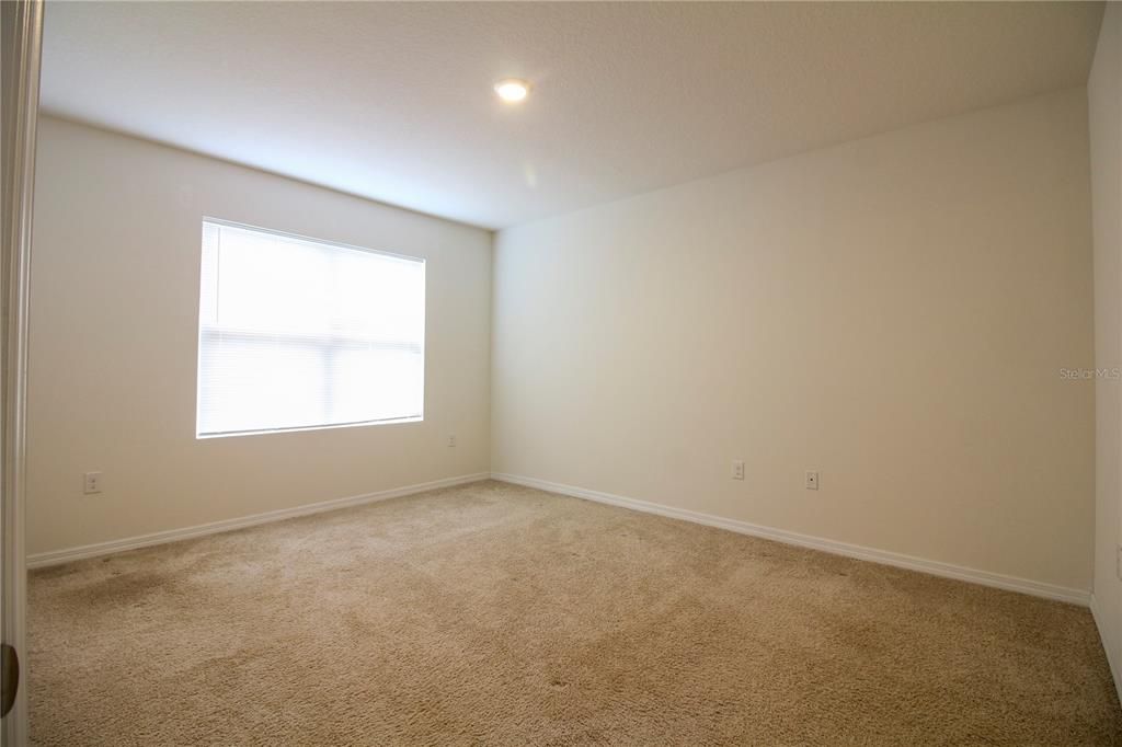 For Rent: $2,000 (4 beds, 2 baths, 1851 Square Feet)