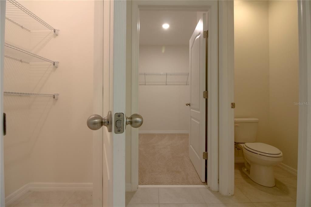 For Rent: $2,000 (4 beds, 2 baths, 1851 Square Feet)