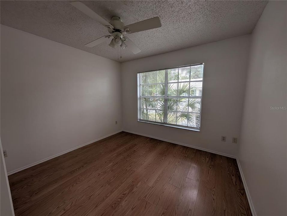 В аренду: $1,900 (2 спален, 2 ванн, 1013 Квадратных фут)