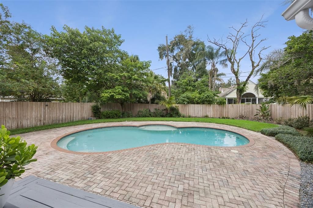 For Sale: $799,000 (3 beds, 2 baths, 1837 Square Feet)