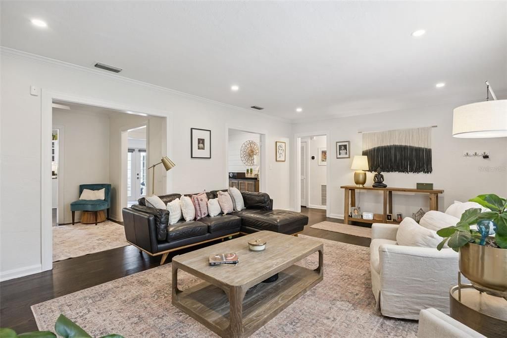 For Sale: $799,000 (3 beds, 2 baths, 1837 Square Feet)