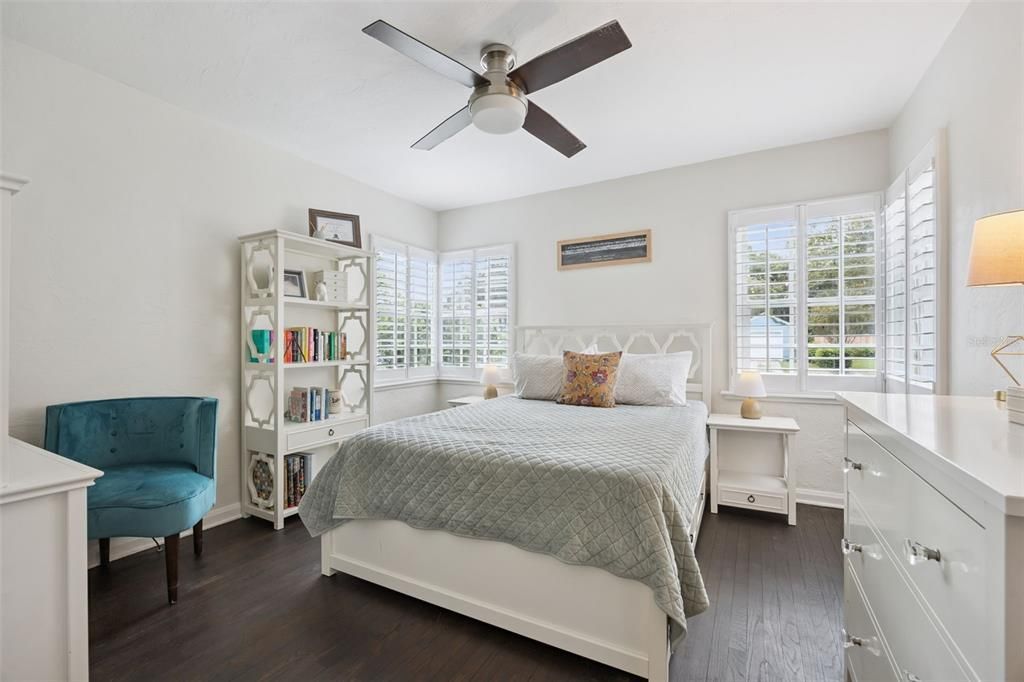 For Sale: $799,000 (3 beds, 2 baths, 1837 Square Feet)
