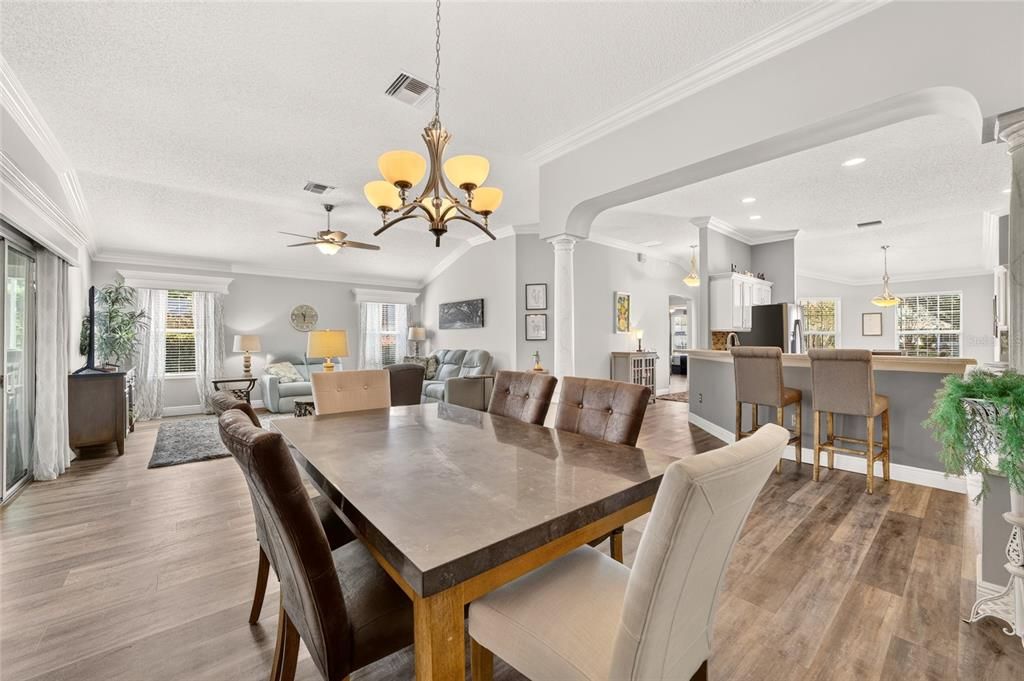 For Sale: $450,000 (3 beds, 2 baths, 1915 Square Feet)