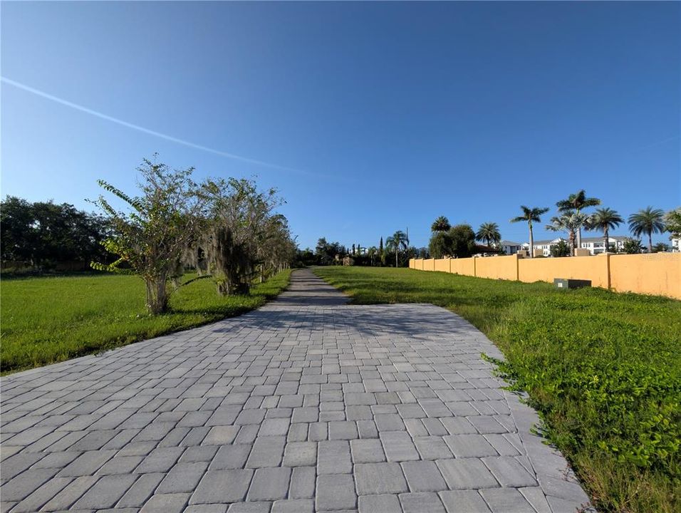 For Sale: $3,150,000 (4 beds, 6 baths, 5174 Square Feet)
