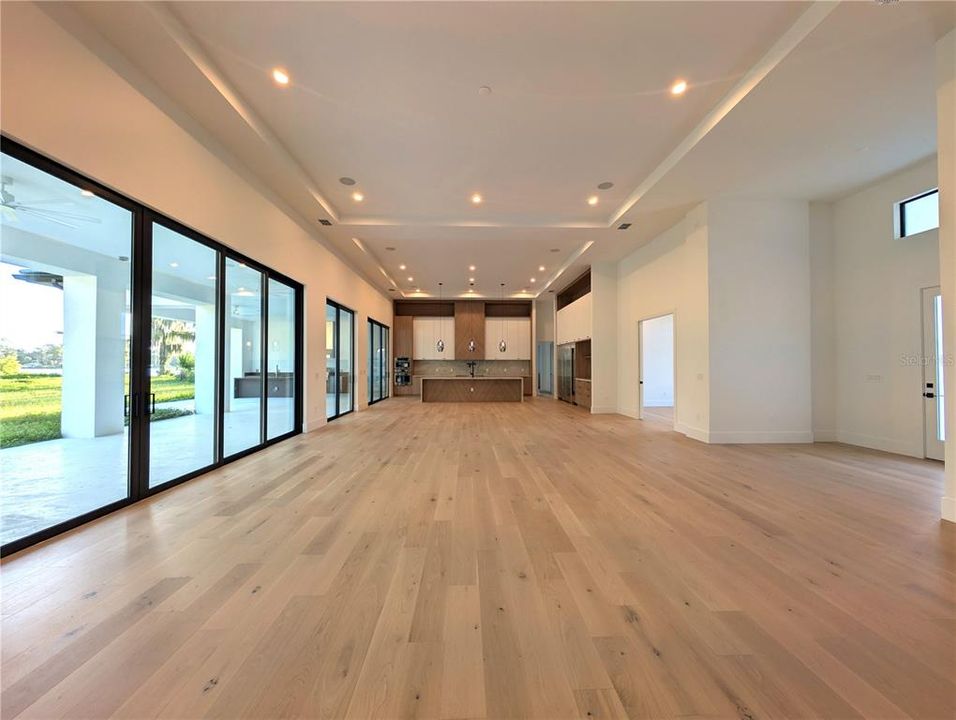 For Sale: $3,150,000 (4 beds, 6 baths, 5174 Square Feet)