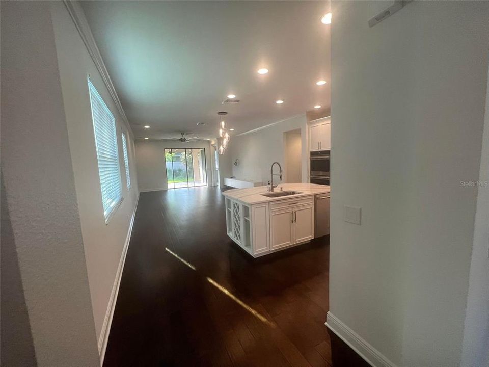 For Rent: $4,295 (3 beds, 3 baths, 2988 Square Feet)