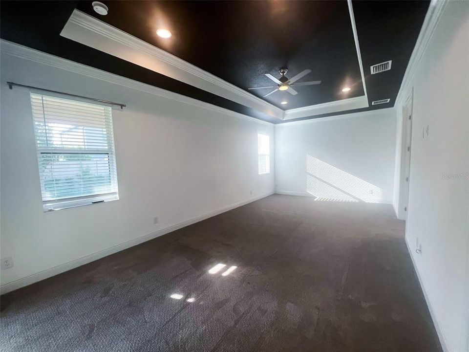 For Rent: $4,295 (3 beds, 3 baths, 2988 Square Feet)