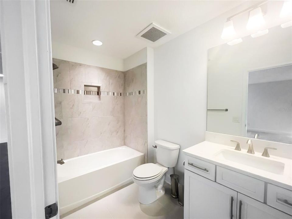 For Rent: $4,295 (3 beds, 3 baths, 2988 Square Feet)