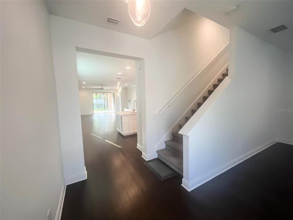 For Rent: $4,295 (3 beds, 3 baths, 2988 Square Feet)