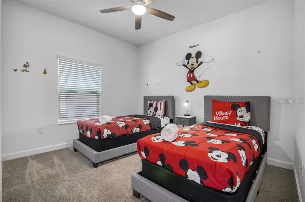 En Venta: $447,000 (5 camas, 4 baños, 2167 Pies cuadrados)
