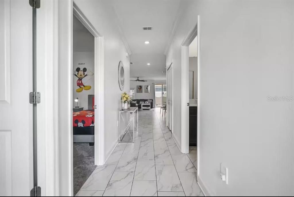 En Venta: $447,000 (5 camas, 4 baños, 2167 Pies cuadrados)