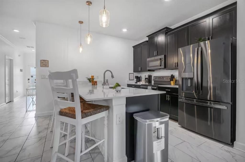 En Venta: $447,000 (5 camas, 4 baños, 2167 Pies cuadrados)