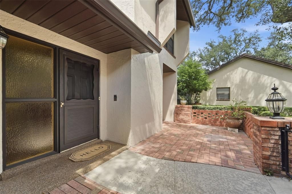 For Sale: $364,900 (3 beds, 2 baths, 1947 Square Feet)