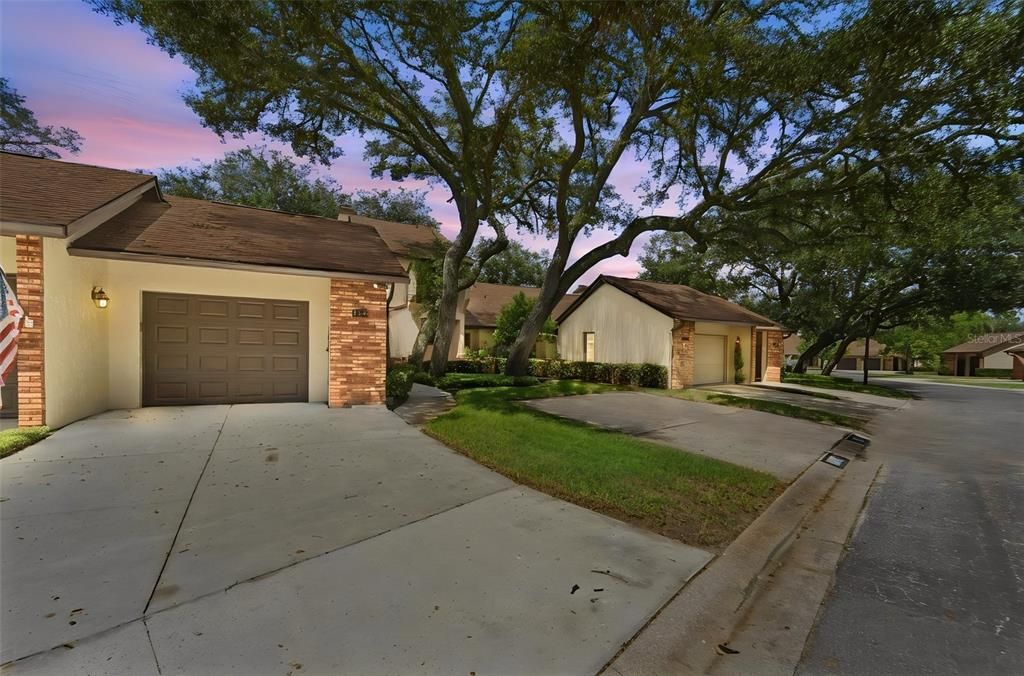 For Sale: $364,900 (3 beds, 2 baths, 1947 Square Feet)