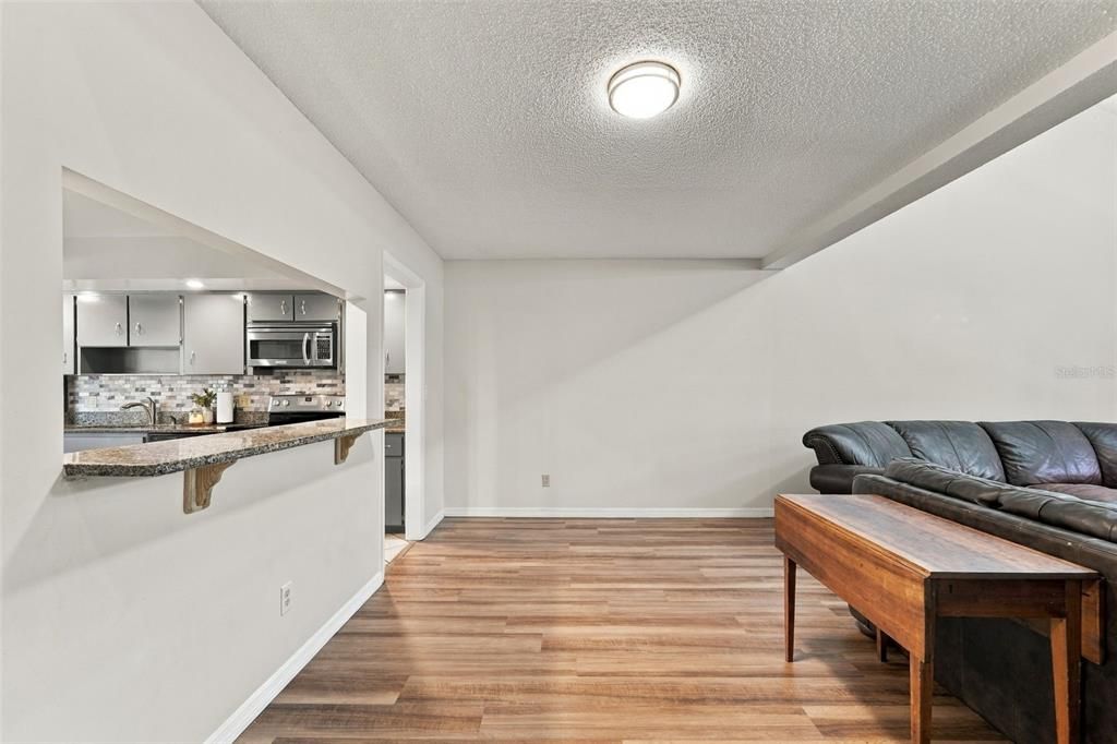 For Sale: $364,900 (3 beds, 2 baths, 1947 Square Feet)