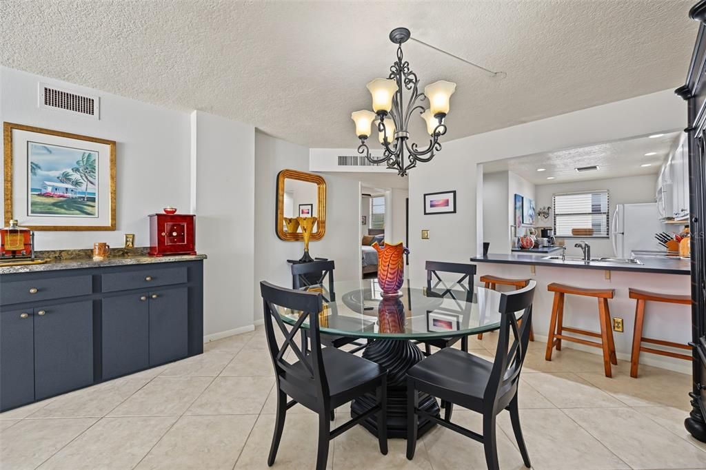 For Rent: $4,000 (2 beds, 2 baths, 1103 Square Feet)