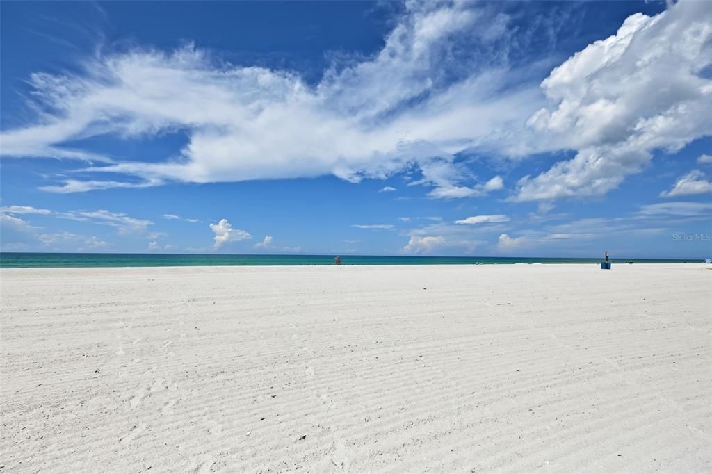For Rent: $4,000 (2 beds, 2 baths, 1103 Square Feet)