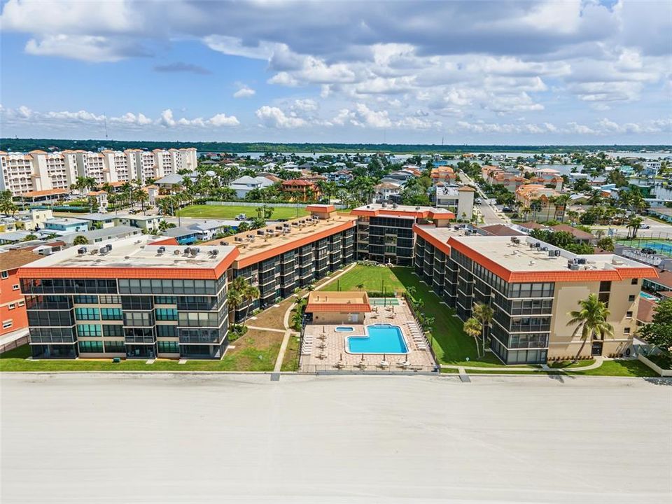 For Rent: $4,000 (2 beds, 2 baths, 1103 Square Feet)