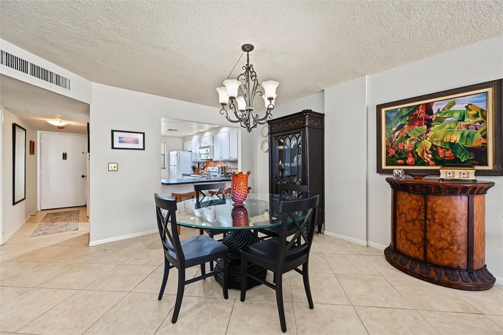 For Rent: $4,000 (2 beds, 2 baths, 1103 Square Feet)