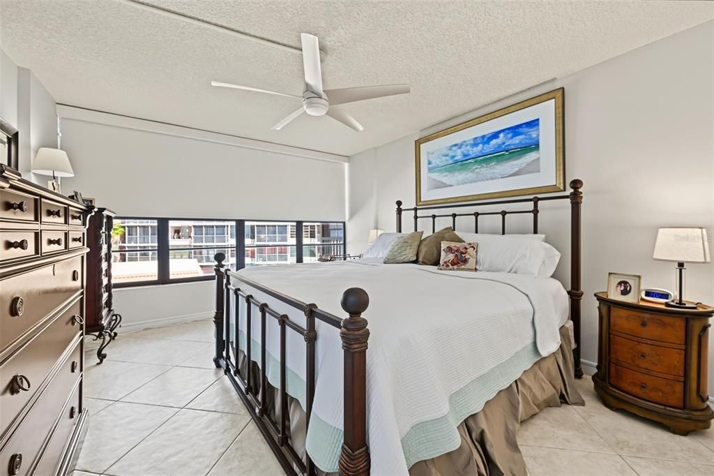 For Rent: $4,000 (2 beds, 2 baths, 1103 Square Feet)