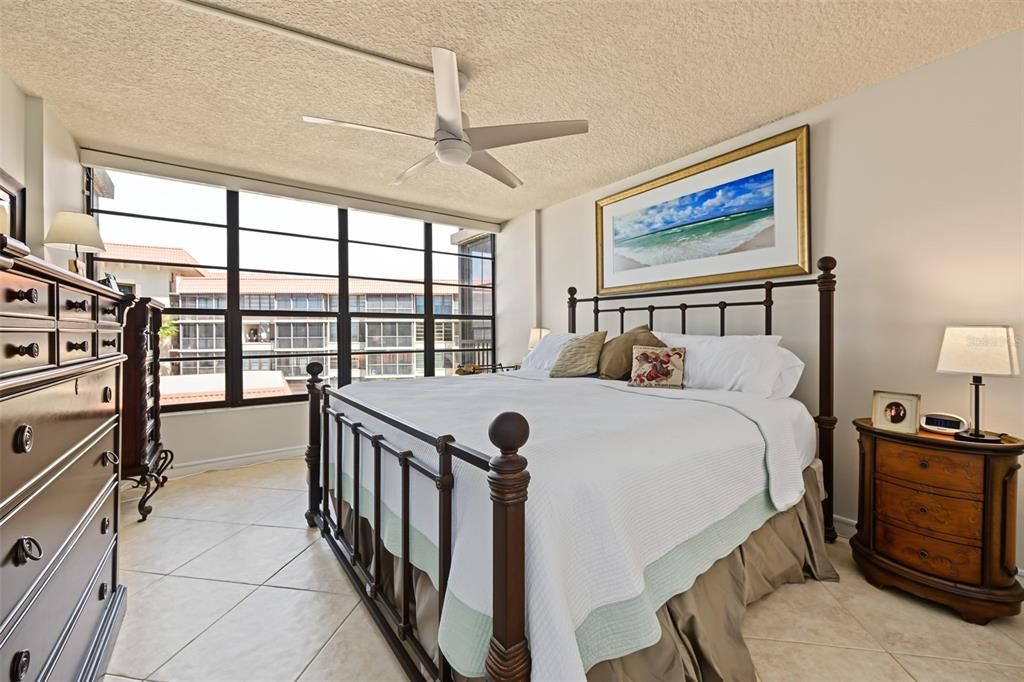 For Rent: $4,000 (2 beds, 2 baths, 1103 Square Feet)