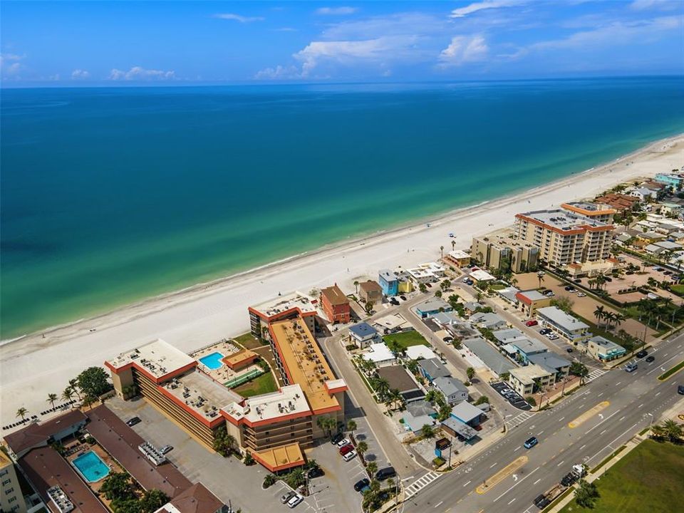 For Rent: $4,000 (2 beds, 2 baths, 1103 Square Feet)
