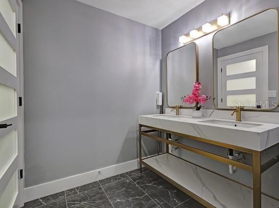 For Sale: $614,900 (4 beds, 3 baths, 2492 Square Feet)