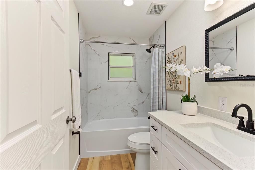 For Sale: $265,000 (2 beds, 2 baths, 1016 Square Feet)