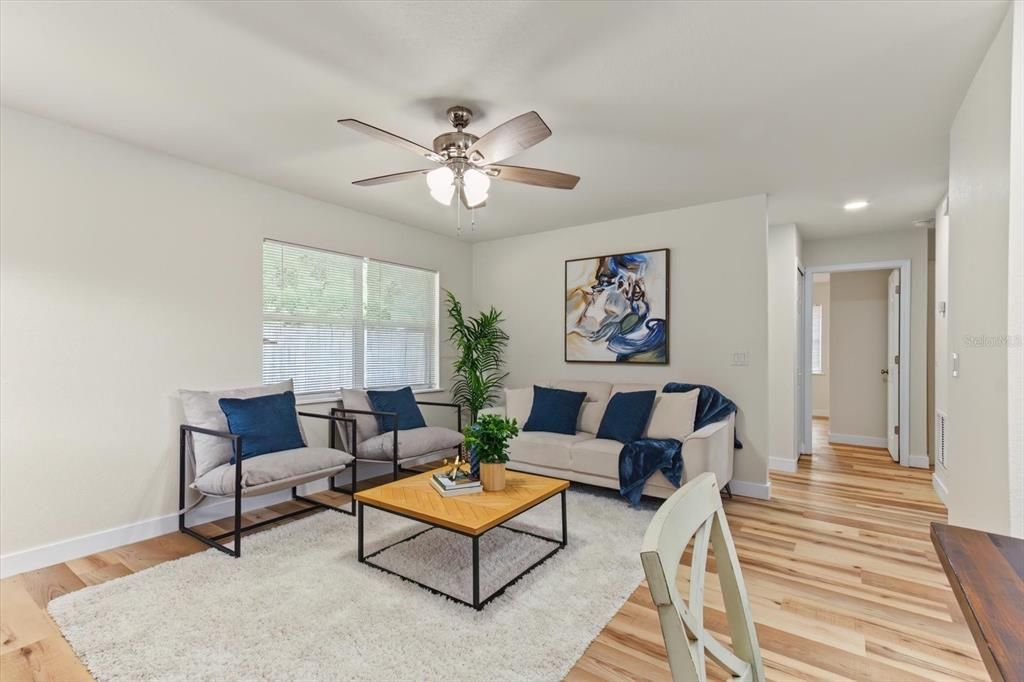 For Sale: $265,000 (2 beds, 2 baths, 1016 Square Feet)