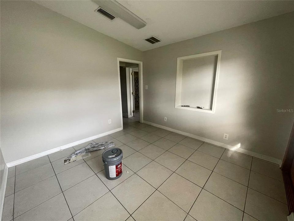 В аренду: $2,400 (4 спален, 1 ванн, 1672 Квадратных фут)