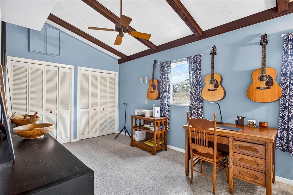 En Venta: $899,000 (4 camas, 3 baños, 2538 Pies cuadrados)