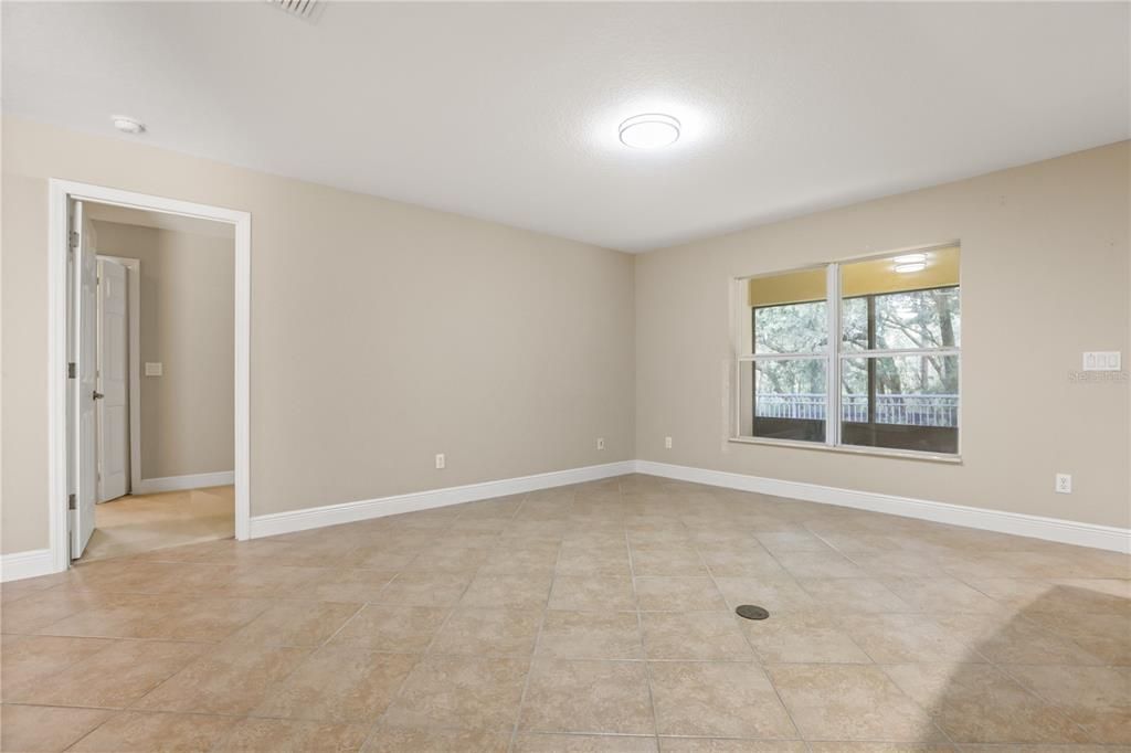 For Sale: $249,900 (3 beds, 2 baths, 1715 Square Feet)