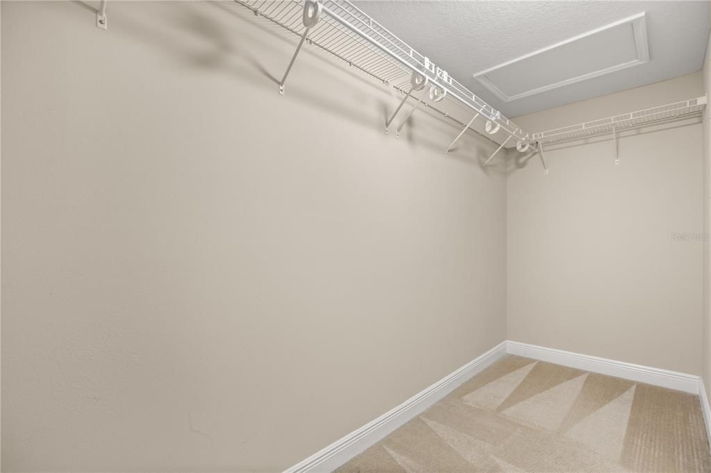 For Sale: $249,900 (3 beds, 2 baths, 1715 Square Feet)
