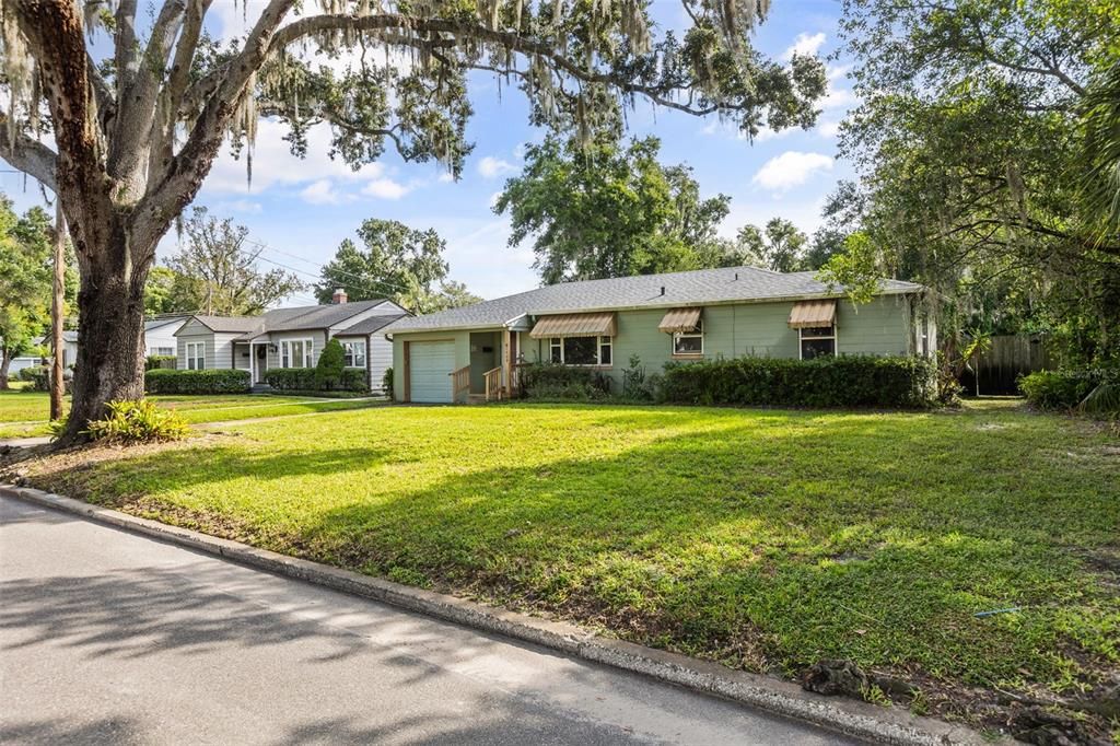 For Sale: $425,000 (0.19 acres)