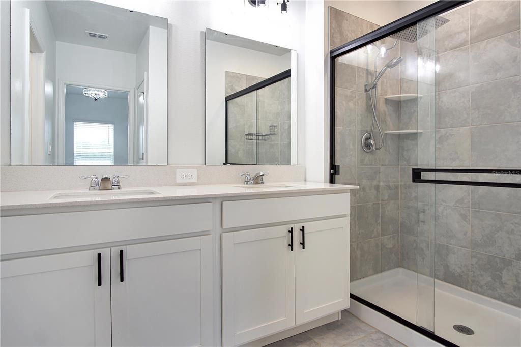 For Rent: $1,795 (3 beds, 2 baths, 1432 Square Feet)