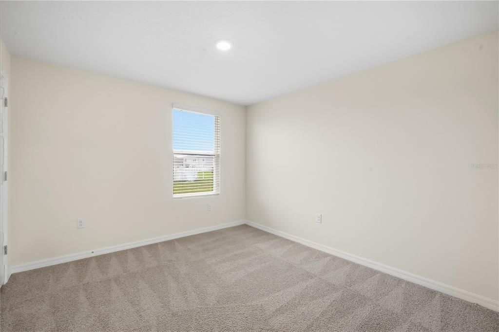 For Rent: $2,850 (5 beds, 3 baths, 2674 Square Feet)