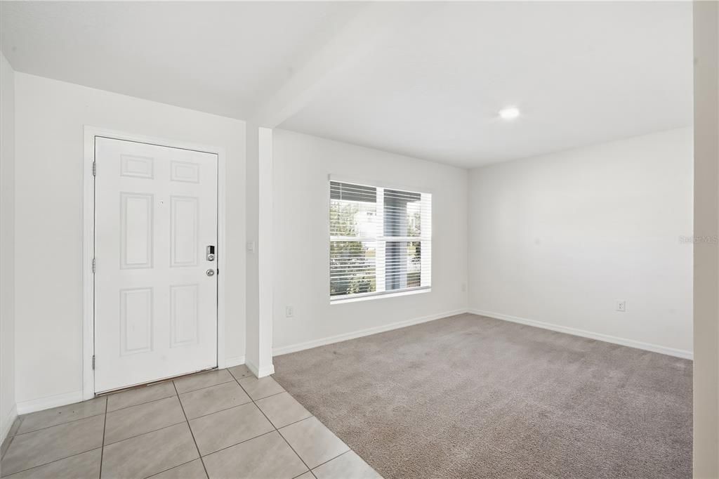 For Rent: $2,850 (5 beds, 3 baths, 2674 Square Feet)