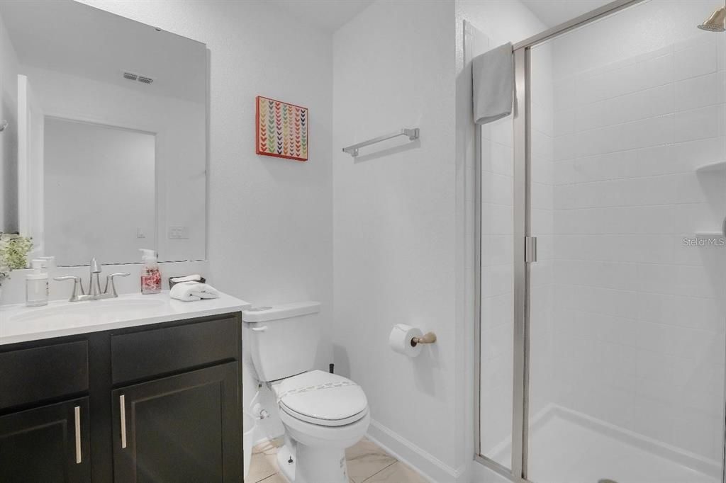 En Venta: $447,000 (5 camas, 4 baños, 2168 Pies cuadrados)