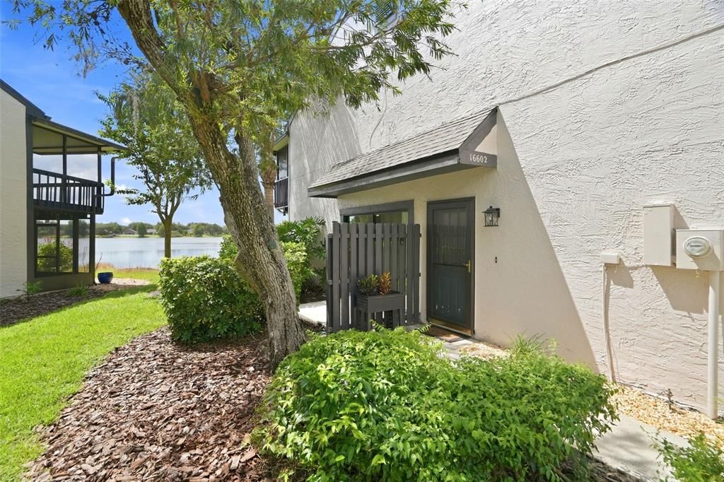 For Sale: $255,000 (2 beds, 2 baths, 1120 Square Feet)