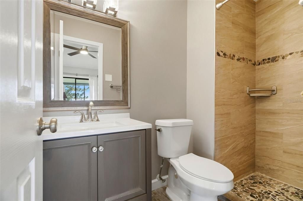 For Sale: $255,000 (2 beds, 2 baths, 1120 Square Feet)